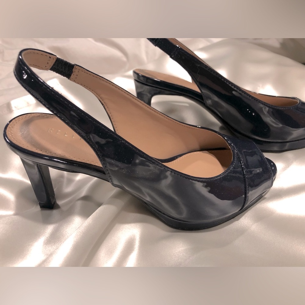Women’s Kelly and Katie Brand NAVY Sling Back Heals Open Toe Size 6 Worn Once